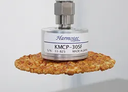 せんべい吸引保持の様子