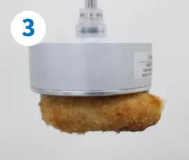 コロッケ吸引保持の様子